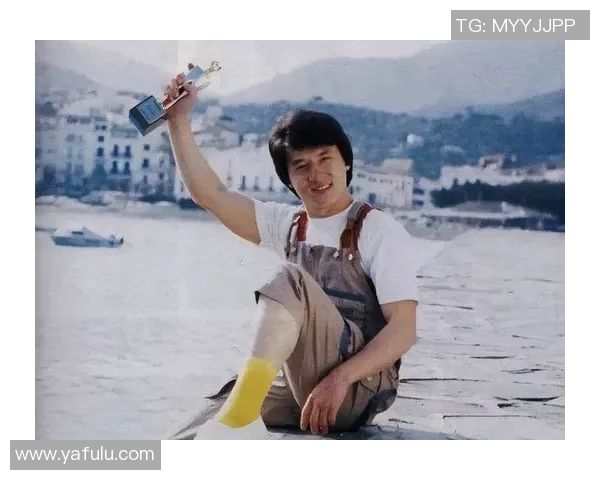 足球明星与成龙相遇瞬间的真实反应与精彩互动揭秘